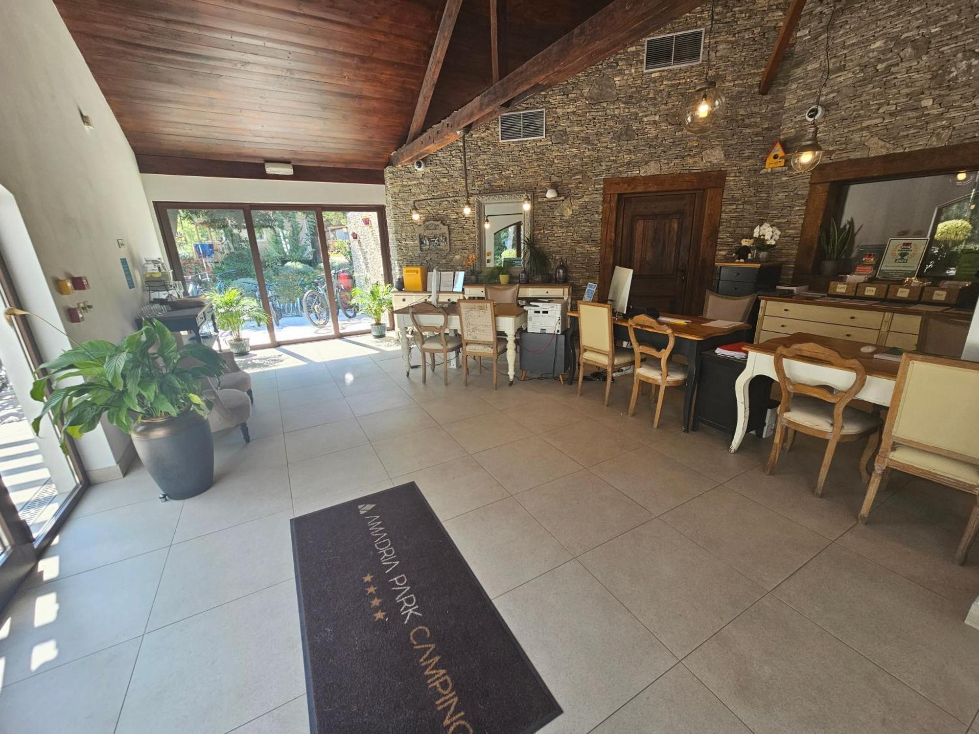 Amadria Park Camping Trogir - Mobile Homes 2 Campsite Seget Vranjica