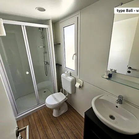 Amadria Park Camping Trogir - Mobile Homes 2 Seget Vranjica Exterior photo